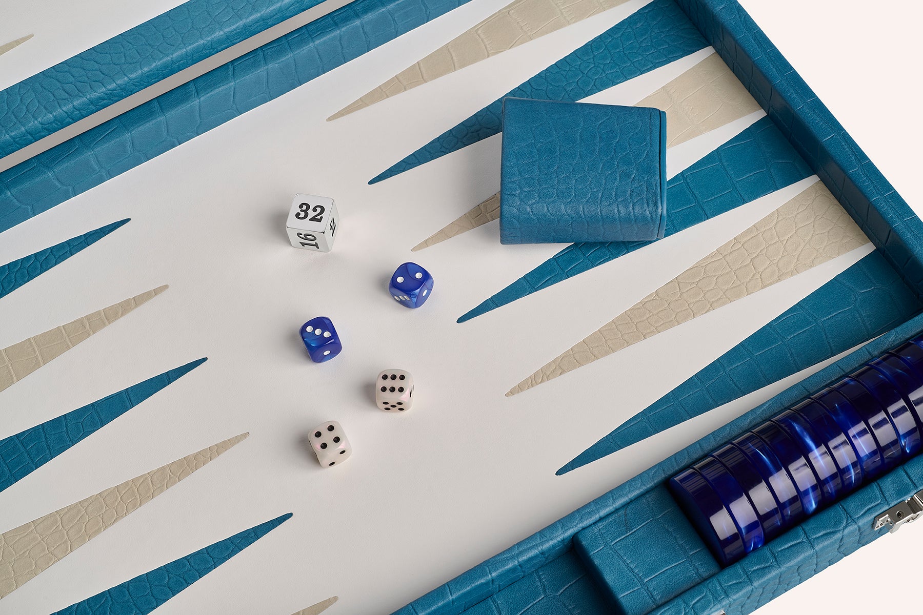 Backgammon Competition Alligator Print