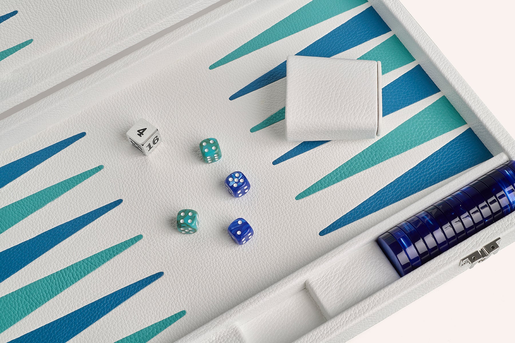 #color_blanc